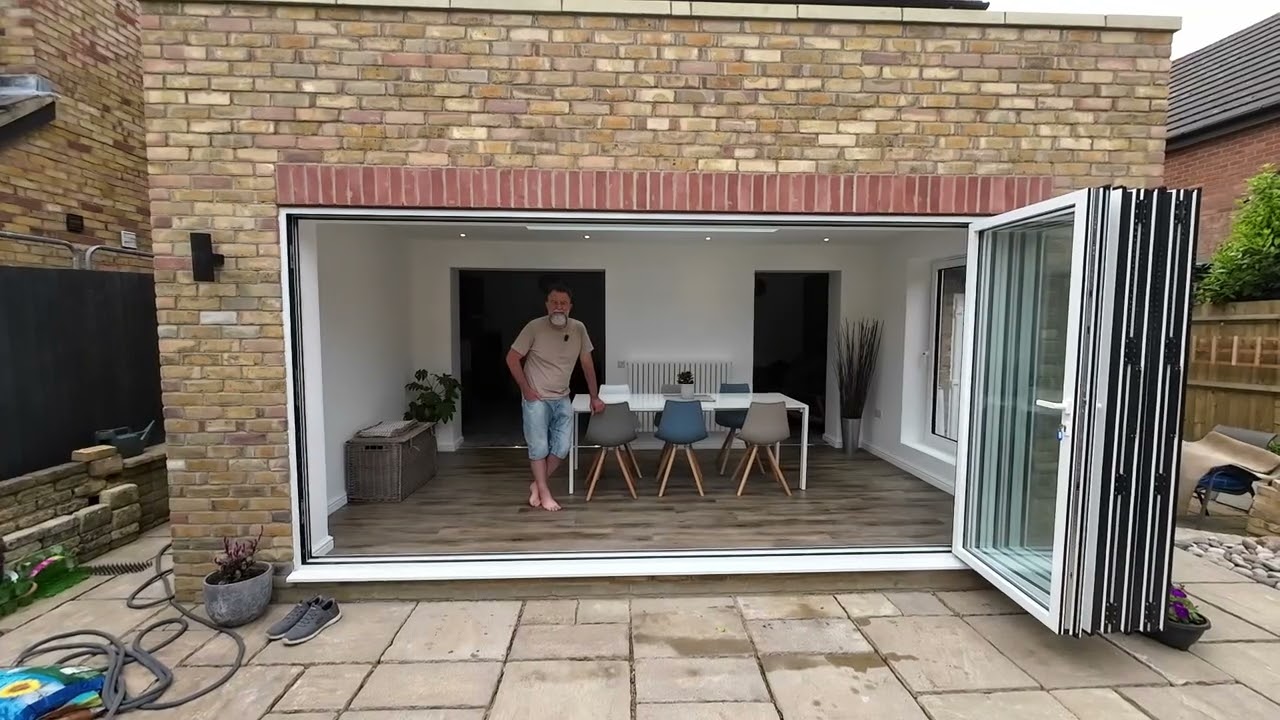 Customer testimonial video - Luxury Single Storey Extension in Wavendon Gate in Milton Keynes